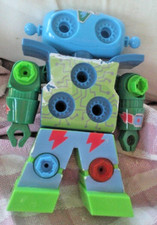 Design And Drill Robot Figure by Educational Insights Blue/Green 8"