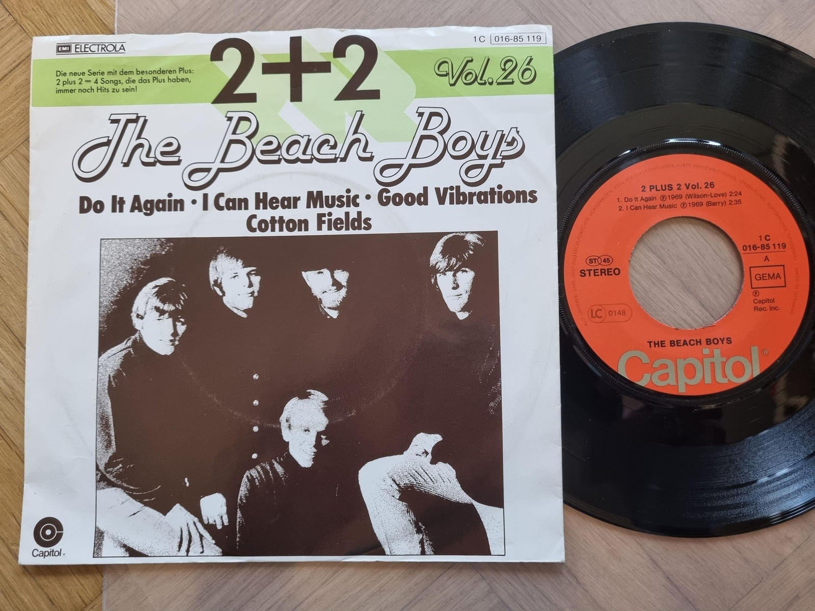 7"" Single The Beach Boys - 2+2/ Do it again/ Good vibrations/ Cotton fields Viny