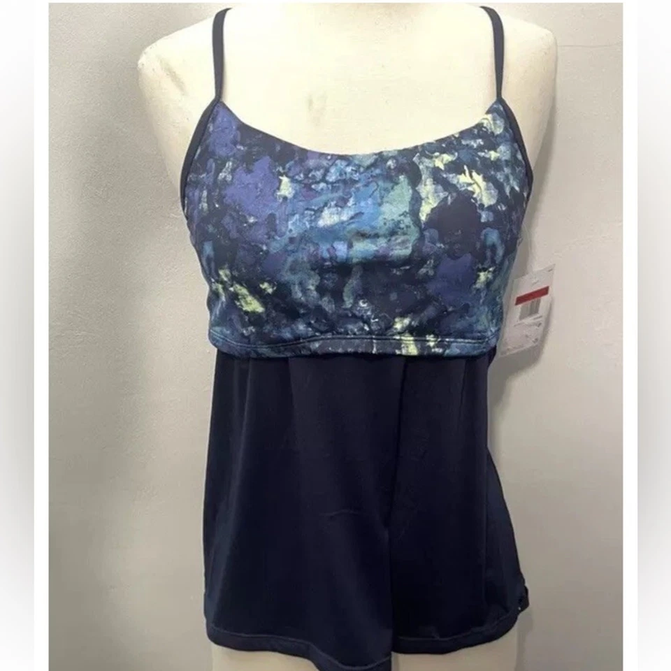 Camiseta Tankini Nike Essential Para Mujer en Capas Azul Talla L Nueva con Etiquetas Precio de venta sugerido por el fabricante 72 USD Foto 2 de 4