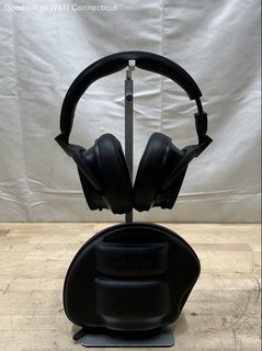 HEAVYS Wireless Over Ear Bluetooth Headphones Black Hellblocker ANC With Case