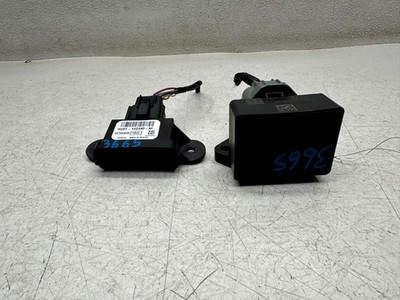 17-19 LINCOLN MKC EXTENDED POWER CONTROL MODULE & FUEL PUMP MODULE SET, LOT3665