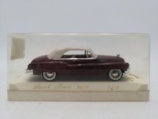 Solido 4512 1:43 Die Cast Maroon w/Off White Top 1950 Buick Super EX
