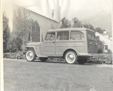 Vintage Photo 1950 Jeep Willy Wagon Wagoneer Vintage Photo 1950 Jeep Willy Wagon Wagoneer