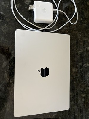 MacBook Pro 2021 M1pro 14 16Gbs RAM 500Gbs SSD