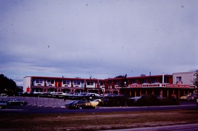 JULY 1977  Cascade Motel Calgary Alberta Canada Slide CJ-N