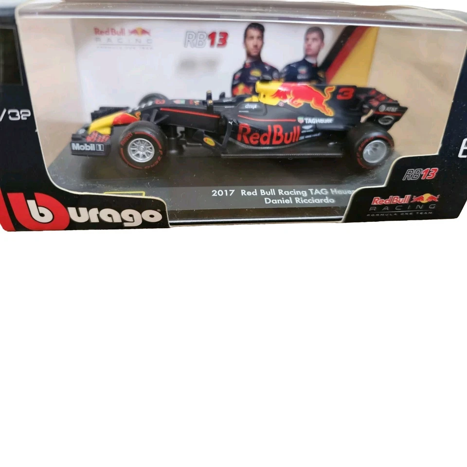 BBURAGO 1:32 INFINITI Red Bull RB13 FORMULA 1 F1 Daniel Ricciardo Model  - Image 3 of 4