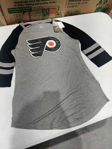 New Official NHL Philadelphia Flyers Hockey Women's Long Sleeved Shirt - Picture 6 of 6