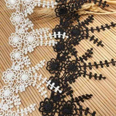 5YD bestickte Blumen Quaste Spitzenkleid Dekoration Trim Nähzubehör - Bild 1 von 4
