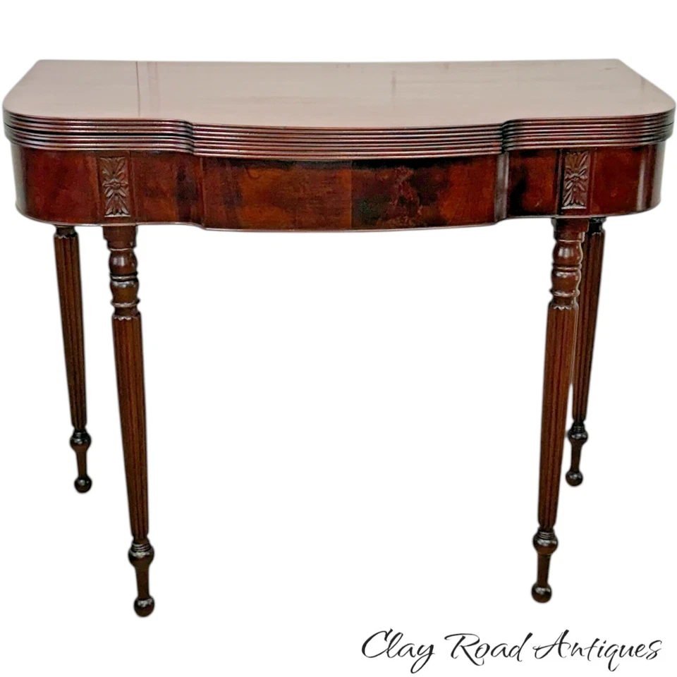 antigua consola estilo federal caoba mesa de pasillo arco frontal tarjeta de juego Foto 2 de 4