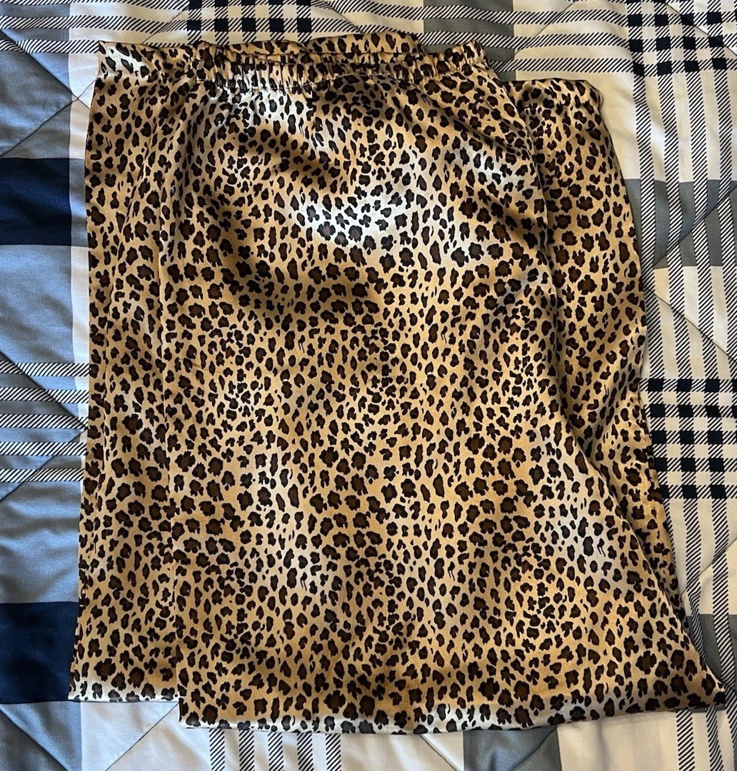 Cheetah Women’s Pajama Pants Size : L Cheetah
