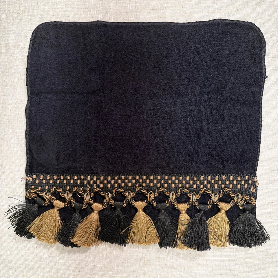 AVANTI ** Brocado negro/dorado adornado con borla 5 piezas Juego de toallas Foto 4 de 4