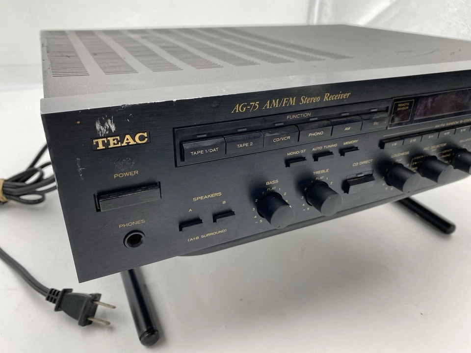 Receptor estéreo TEAC AG-75 Phono AUX FM sin control remoto Foto 2 de 4