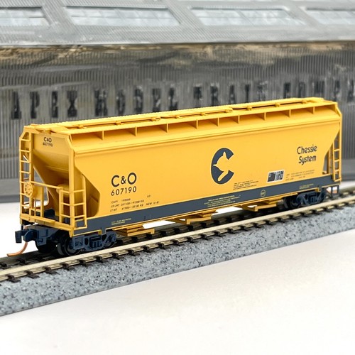Sistema de ajedrez Micro-Trains escala N 3 bahías ACF tolva de flujo central C&O 607190 | Zustand: Used