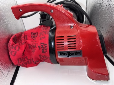 #ad Royal Dirt Devil Hand Vac Vacuum Model 8100Vacuum Red Made In USA Works $25.00