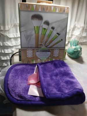 EcoTools Holiday Vibes Kit Makeup Brush Gift Set + Bag + Purple Makeup Eraser