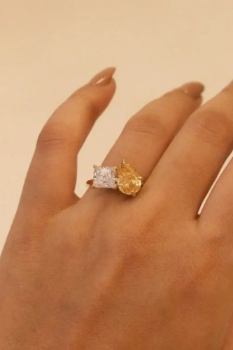 1.00ct Lab Grown Princess Cut Diamond Engagement Ring in 14KT Solid Yellow Gold - Picture 3 of 13