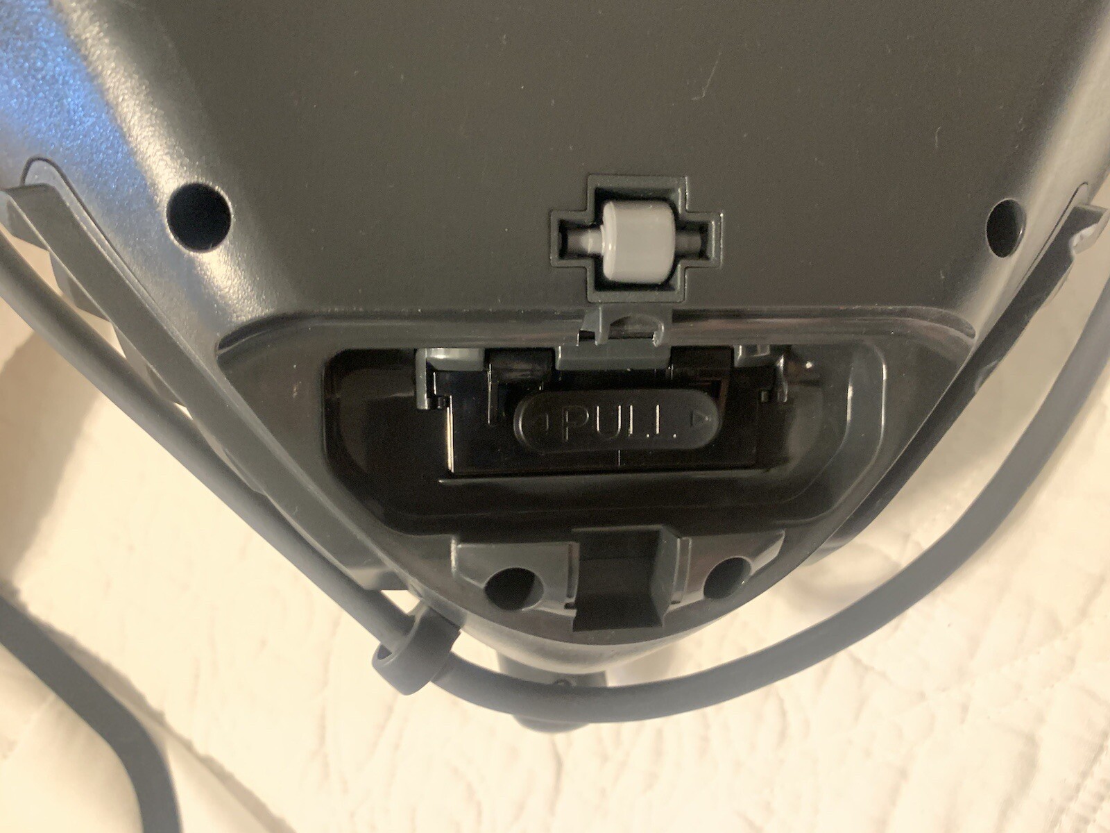 Raycop RE-100AWH Lite RayClean UV Sanitizer Purifier, allergen Vacuum Cleaner 