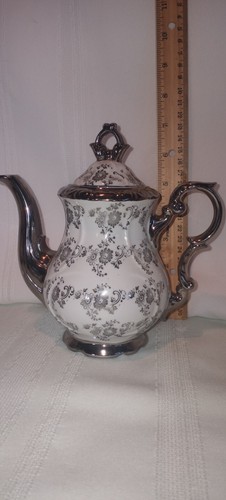 RARE MINI BAVARIA G-P SILVER & WHITE TEA SET: POT, CREAMER, SUGAR, CUPS&SAUCERS - Picture 7 of 17