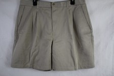 WALTER HAGEN GOLF Men's Pleated Front Chino Khaki Shorts size 38  