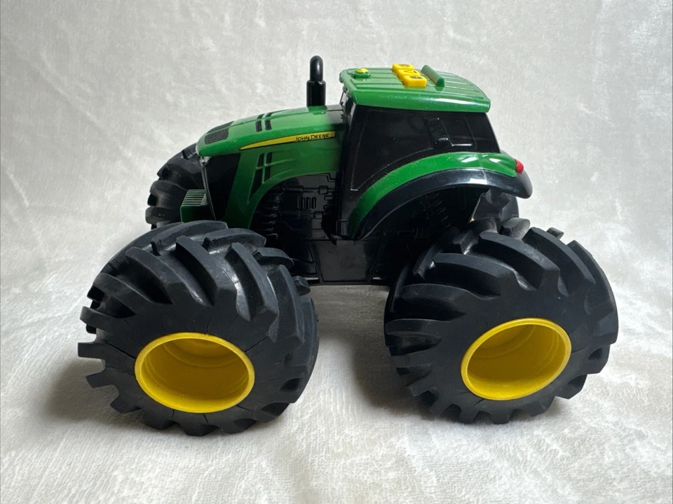 John Deere Monster Treads Tractor Lights & Sounds 2019 TOMY Test Working - Image 2 of 4