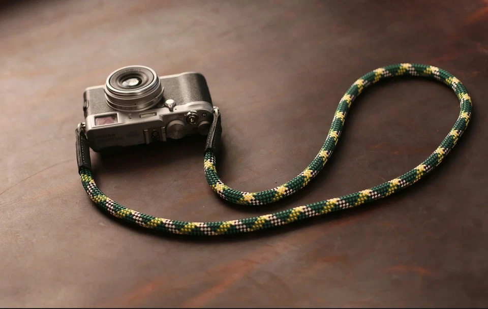 Correa para el cuello de cámara con patrón verde - Cuerda de escalada hecha a mano de cuero, estilo vintage Foto 2 de 4