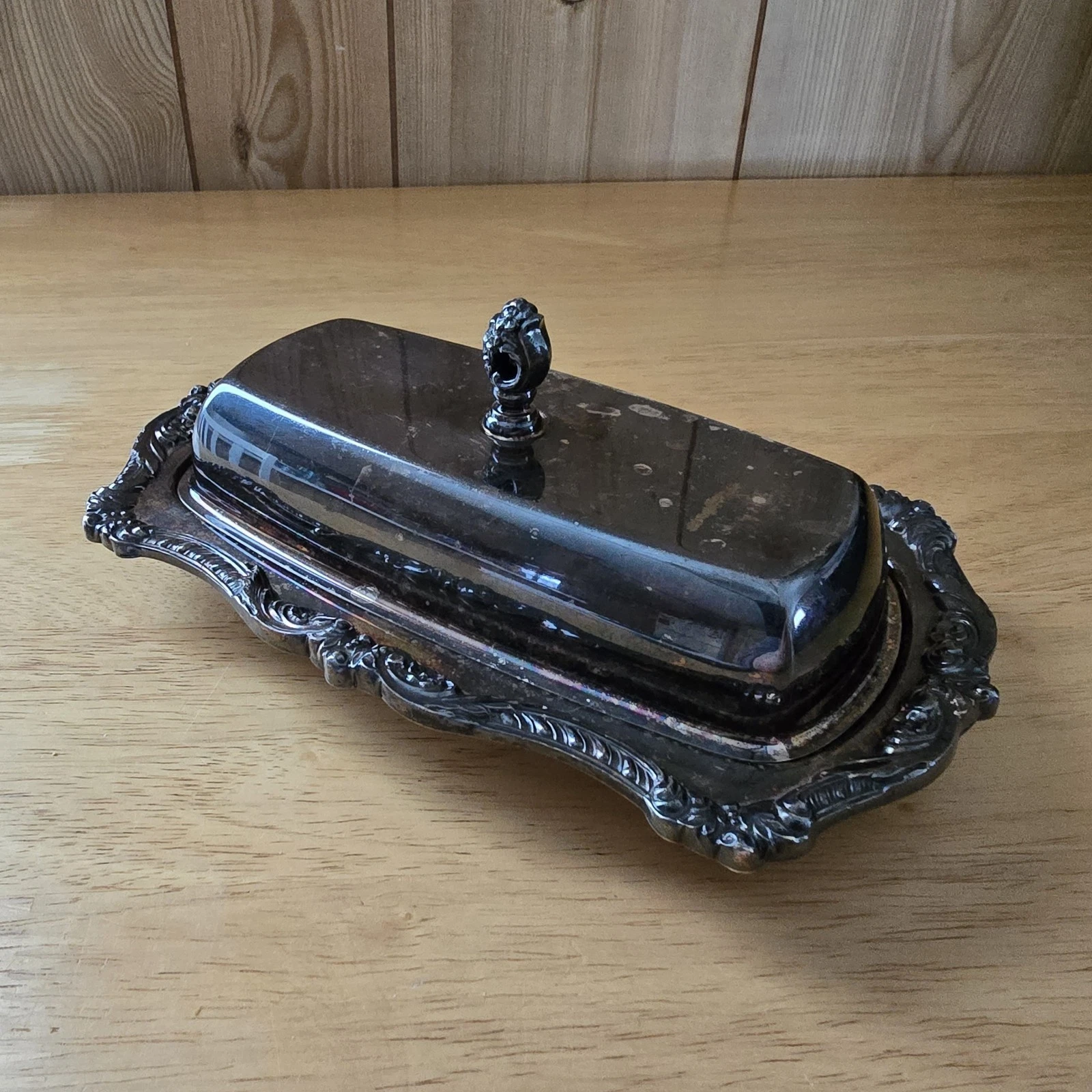 Poole Old English Silverplate Butter Dish #5011 w/ Lid Vintage
Opens in a new window or tab
