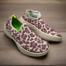 Oofos OOmg eeZee Low Womens Size 5 Shoes Slip On Rose Leopard Recovery Sneaker