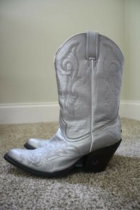 eight second angel cowgirl boots