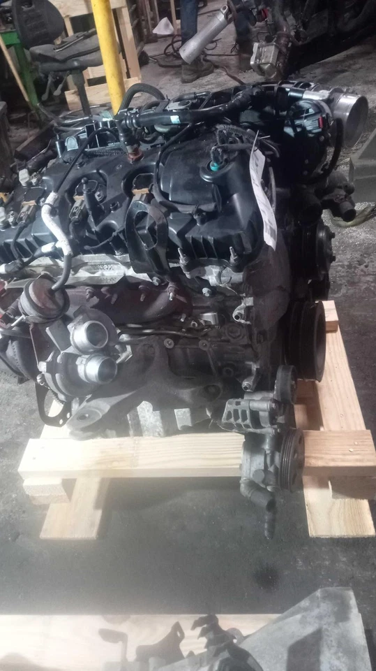 Conjunto completo de motor usado se adapta a: Ford Transit 350 2015 3,5 L turbo VIN G 8ª d Foto 2 de 4