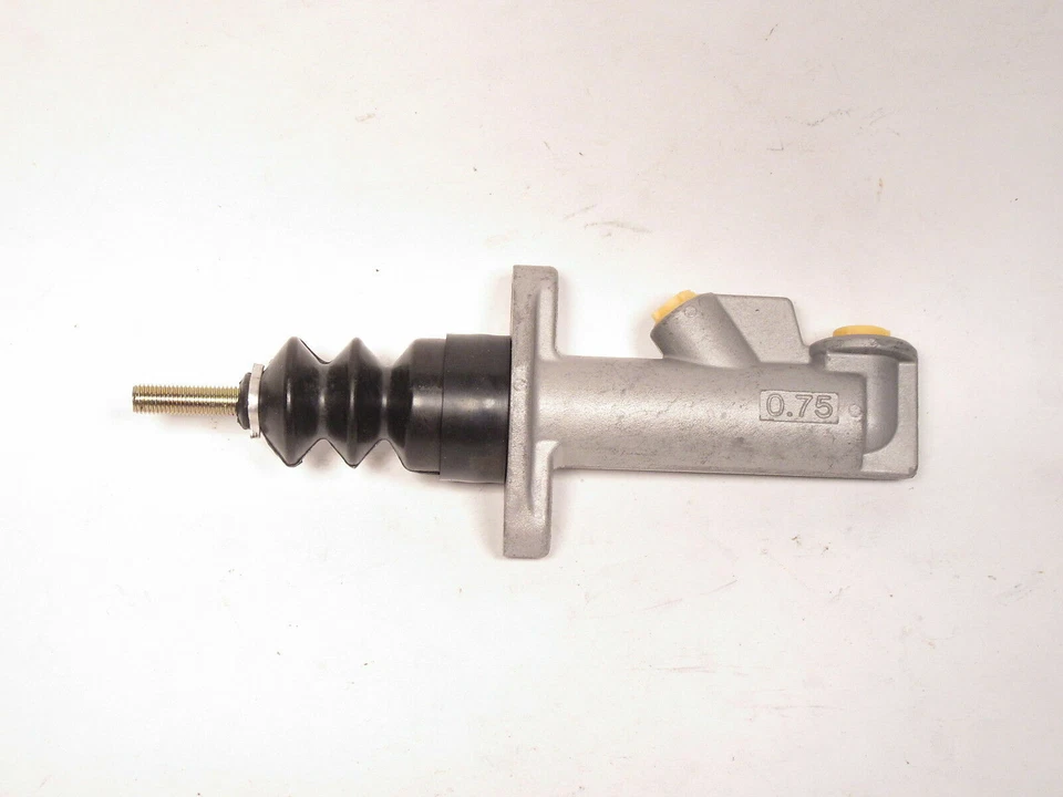 DeTomaso Mangusta 3/4" Bore Center Valve Girling Style Clutch Master Cylinder - Image 2 of 4