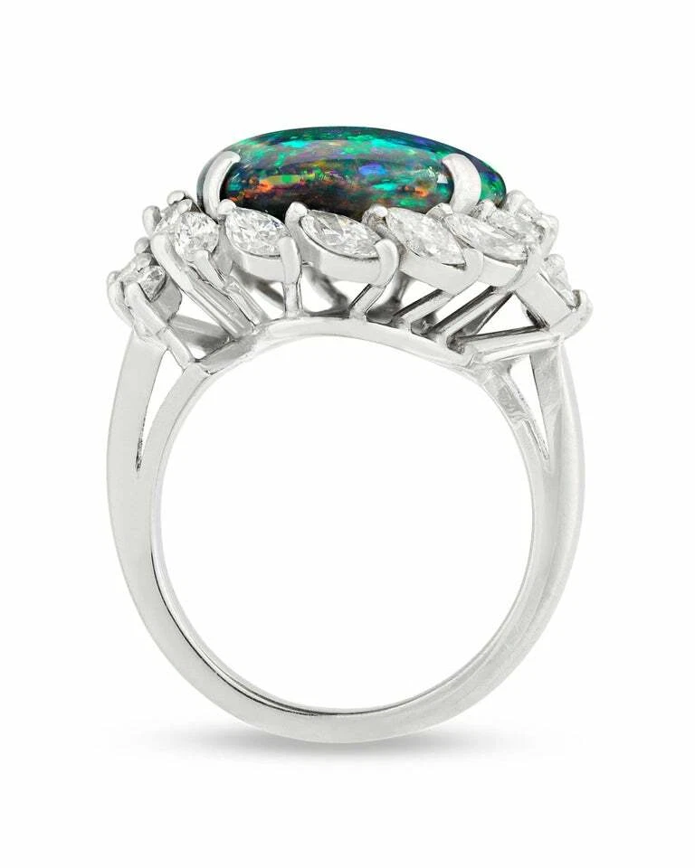 Anillo de circonita cúbica con forma de ópalo negro y marquesa de belleza dinámica y color excepcional Foto 3 de 4