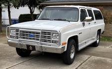 1989 Chevrolet Suburban R2500 on eBay