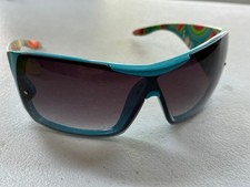 Fashion Aviator Style Sunglasses with Yellow Plastic Case