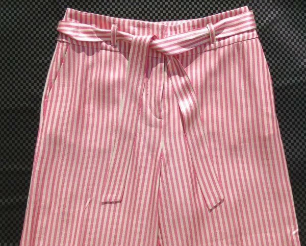 $168 ETT TWA Anthropologie Rosa Marfil Rayas Ventura Satén Pierna Ancha Pantalones EE. UU. S 6 Foto 2 de 4