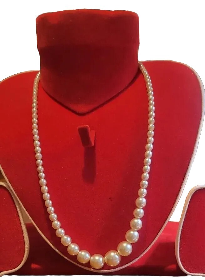 Beautiful Vintage Faux Pearl Necklace eBay
