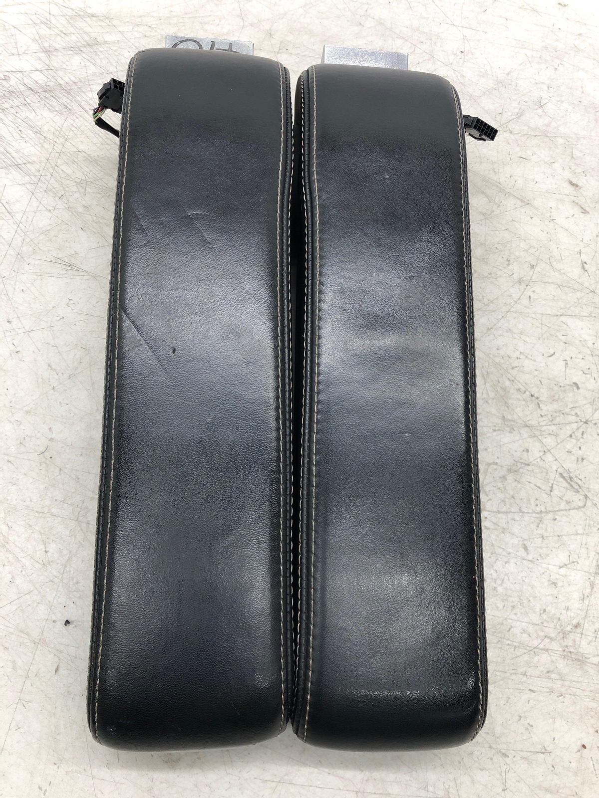 2006-2012 BENTLEY CONTINENTAL RIGHT & LEFT CENTER CONSOLE ARMREST 3W0864209F