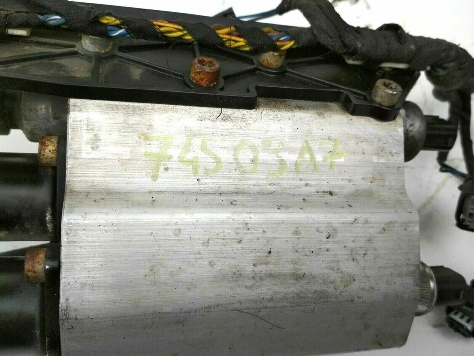 02-08BMW 745Li E65/E66 Conjunto de bloque de válvula de suspensión hidráulica dinámica OEM A7 Foto 3 de 4