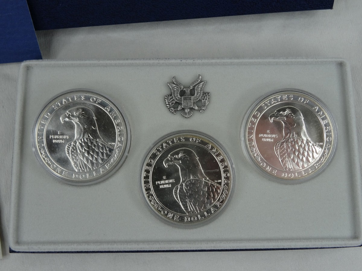 1983 Olympic Silver Dollar P D & S Uncirculated 3 Coin Set Box