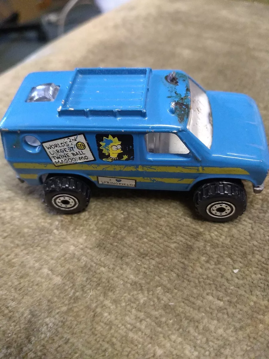 1977 Hot Wheels Mattel The Simpsons Bart and Lisa Blue Camper Van