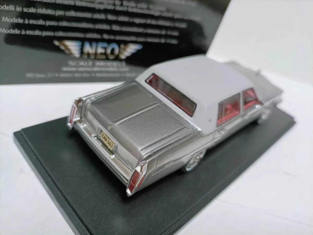 Neo 1/43 Cadillac Fleetwood Brougham Grey 1978 #.43557 | eBay
