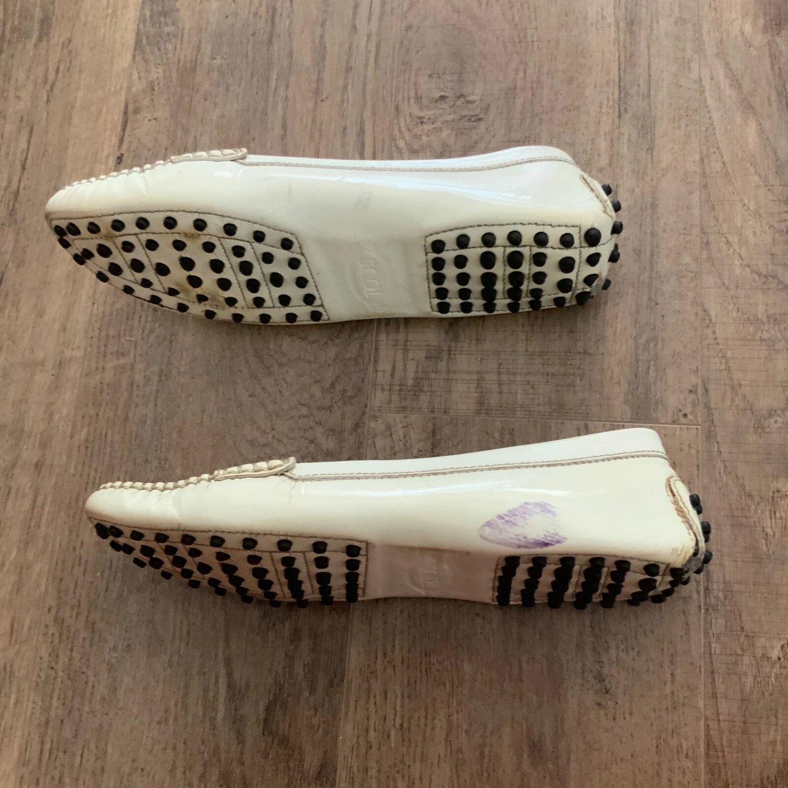 TOD’S TOD'S MOCASSINI MOCASSINI BALLERINE VERNICE PELLE COLORE BIANCO SPORCO LUCIDO TAGLIA 38 5