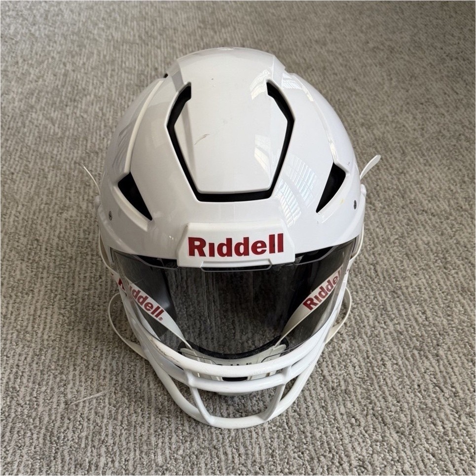  2023 Riddell Axiom (large)  excellent condition 