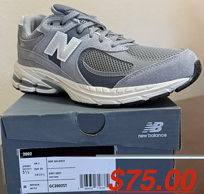 New Balance 2002R Mens Low Top Lace-Up Sneakers Gray GC2002ST