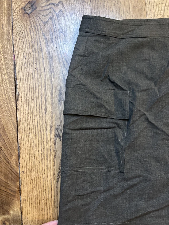 Calvin Klein 女式两件式裙套装,军用货物棕色羊毛,尺寸 6 & 8 — 第 4/4 张图片