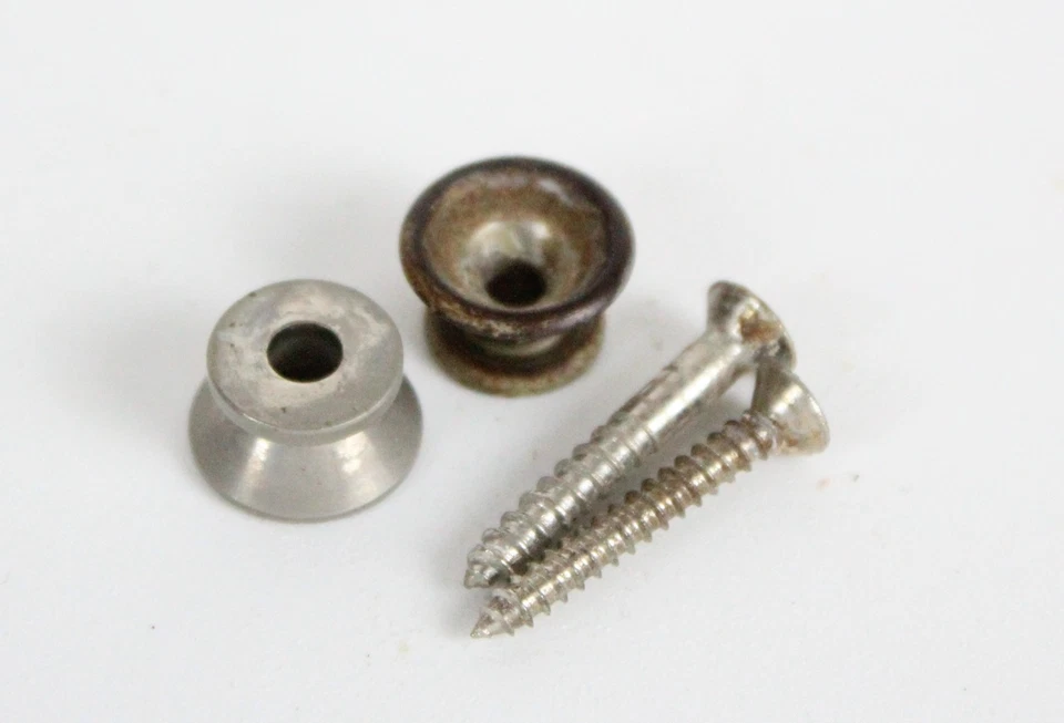 Fender Stratocaster 1977 vintage era CBS botones de correa con tornillos originales años 70 Foto 3 de 3