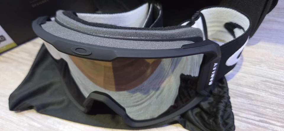 oakley line miner l - Image 3 of 4