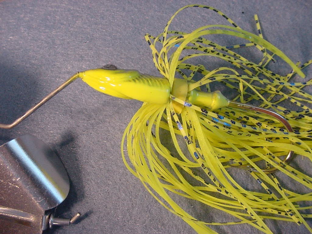 2 ~ 1/2 oz  Buzzbaits Pro Assassinator Patented Drop Head Buzzbait ~Blue Chart. - Image 3