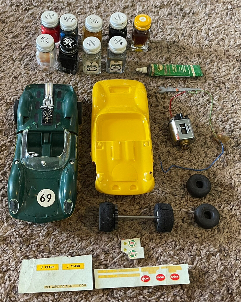 Vintage 1965 Cox 1:24 Scale Lotus 40 Model Race Car, Box & Extras