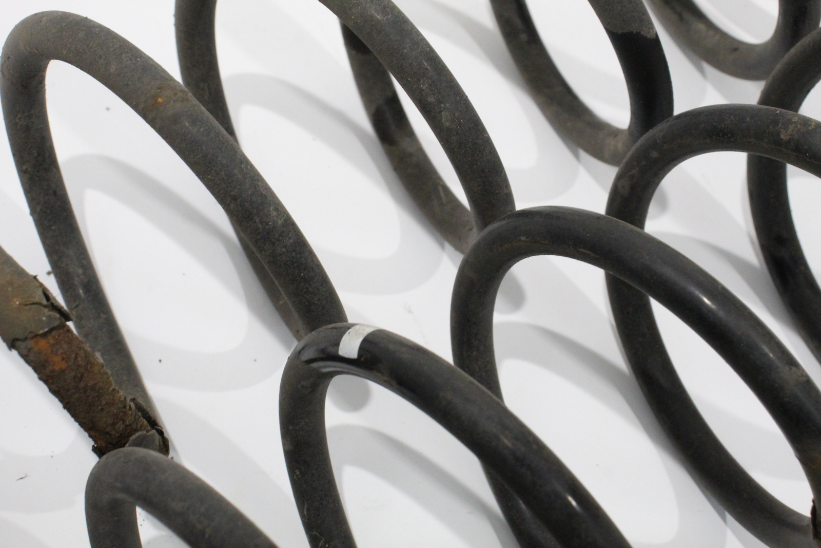 VW Golf 1K Mk5 Rear Coil Springs 1 White Mark 1K0511115BC eBay