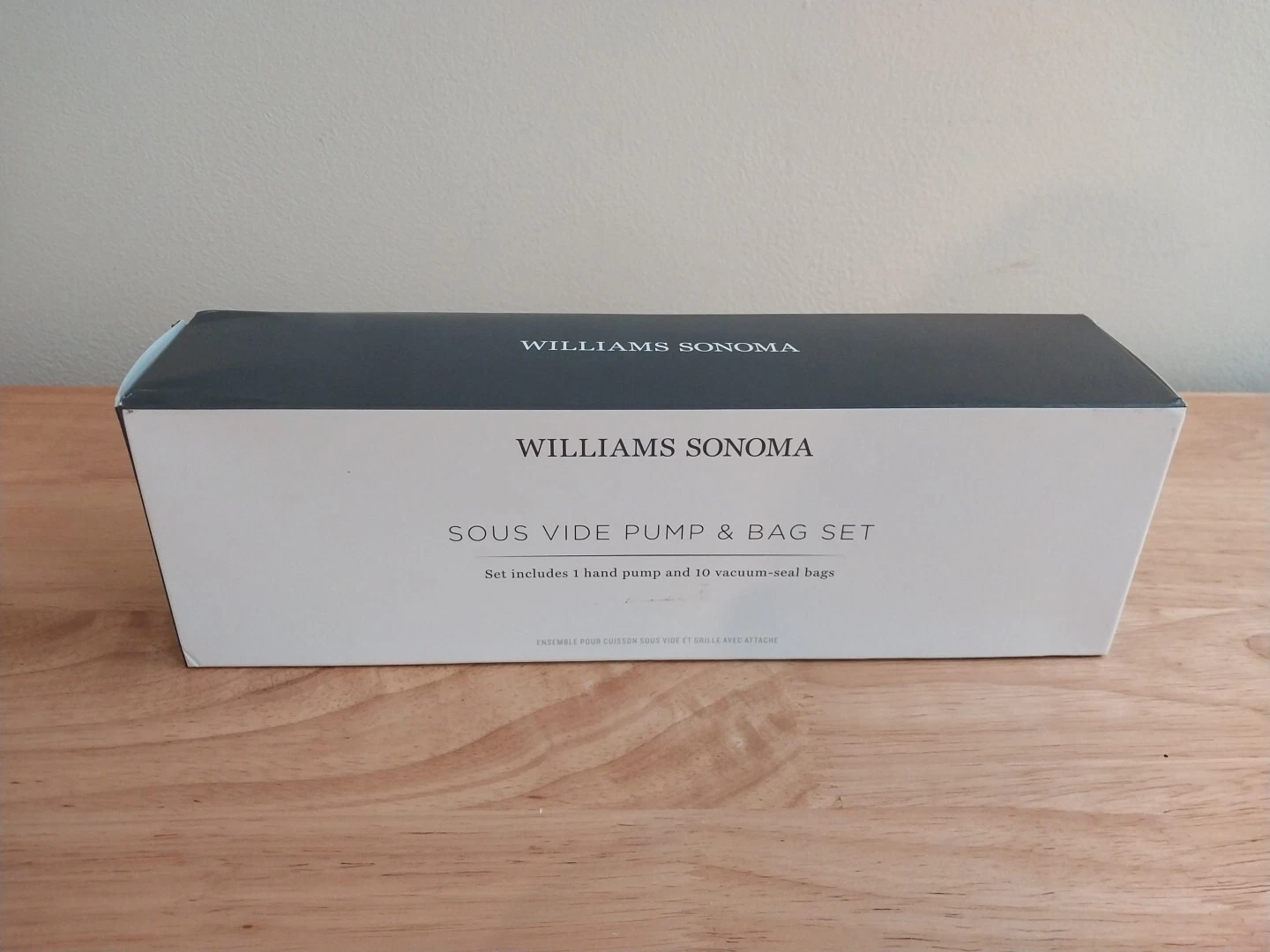 Williams Sonoma Sous Vide Pump and Bag Set Black Gray Open Box NIB